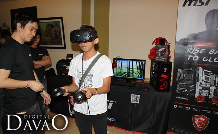 AMD Ryzen Event Attendee trying the VR experience with MSI