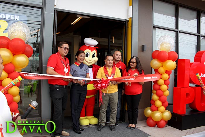 Blessing and Ribbon Cutting of Jollibee Puan f