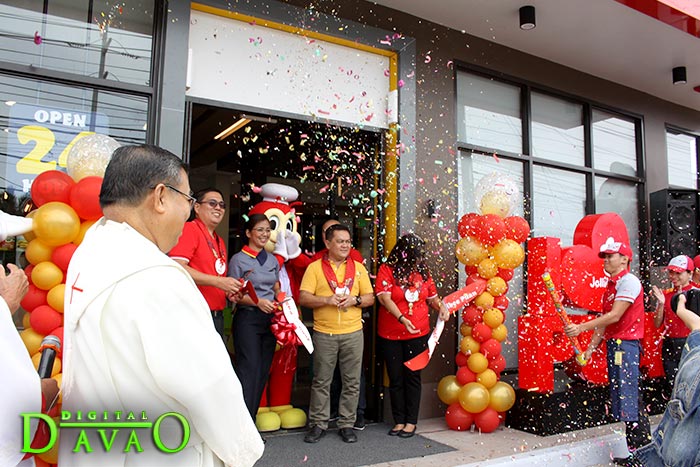 Blessing and Ribbon Cutting of Jollibee Puan h