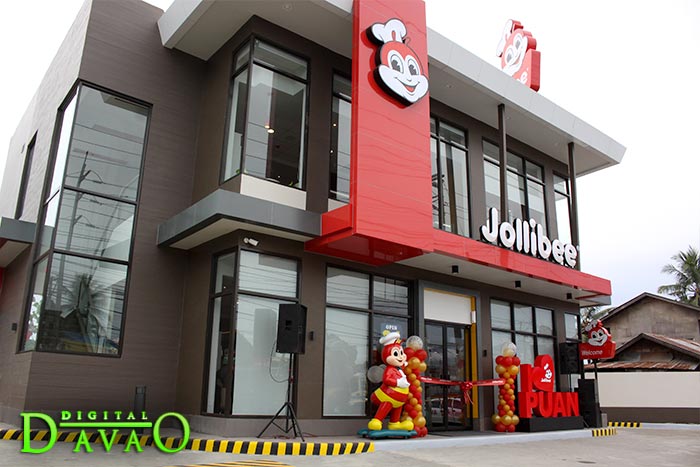 Blessing and Ribbon Cutting of Jollibee Puan v