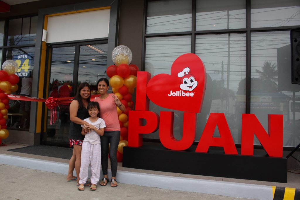 DigitalDavao Jollibee Puan Blessing and Ribbon Cutting excited guests