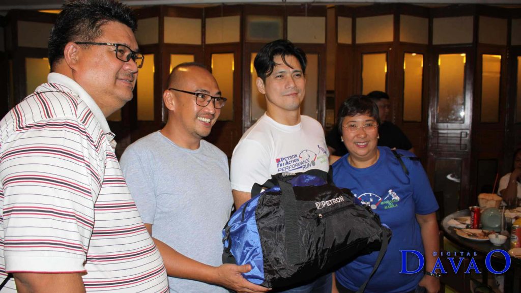 Awarding of token to Petron Brand Ambassador Robin Padilla