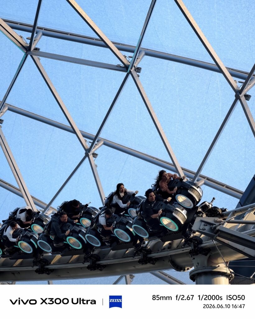 Anne Curtis, BJ Pascual ride rollercoaster shot on vivo X300 Ultra 4